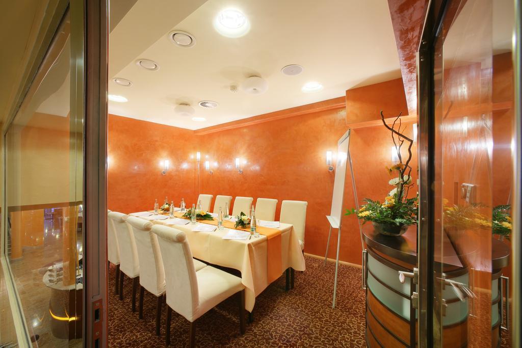 Adria Hotel Prague Kemudahan gambar