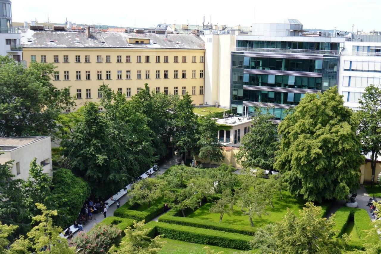 Adria Hotel Prague Luaran gambar